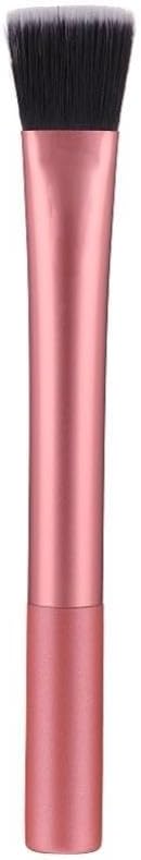 فرشة فاونديشن لدمج مثالي وتغطية كاملة